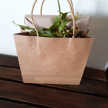Load image into Gallery viewer, Sign Packaging
